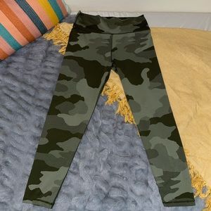 Offline by aerie High-waisted 7/8 Camouflaged Leggings